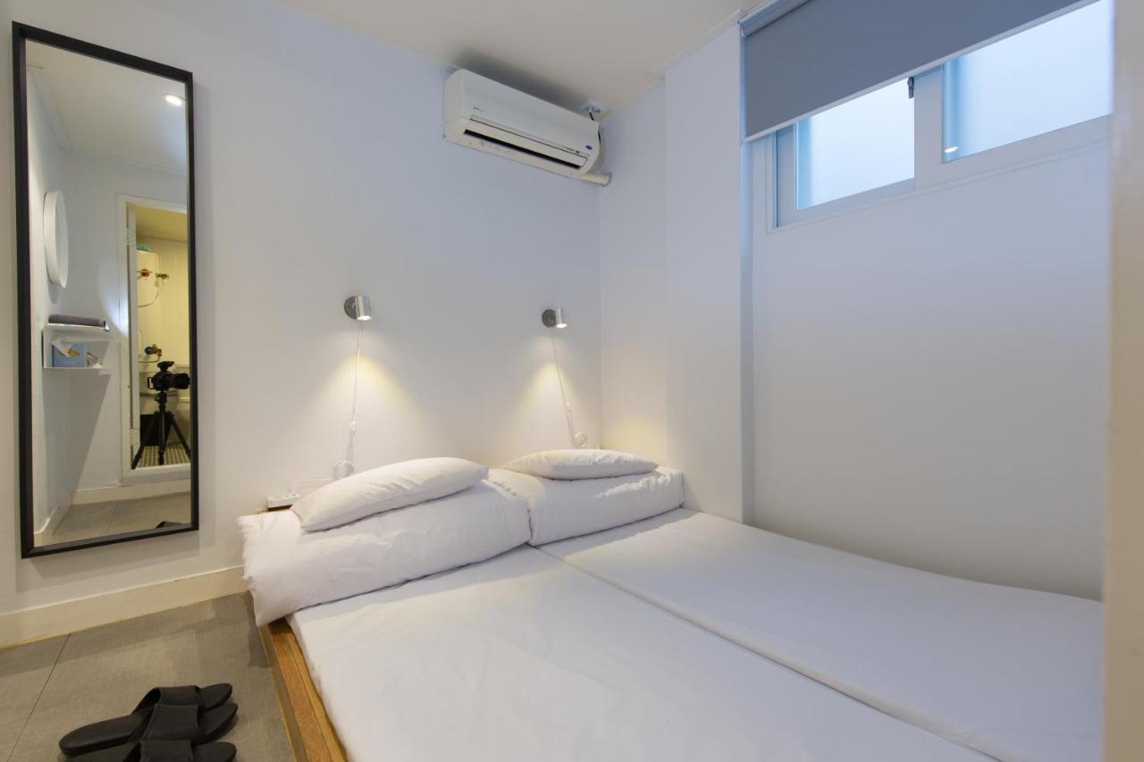 Bingo Hostel Insadong Сеул Экстерьер фото