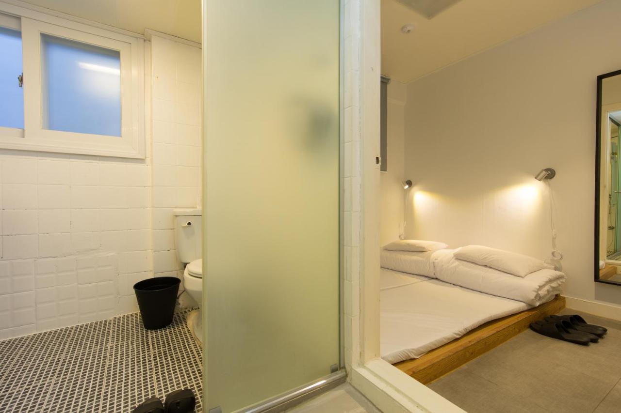 Bingo Hostel Insadong Сеул Экстерьер фото