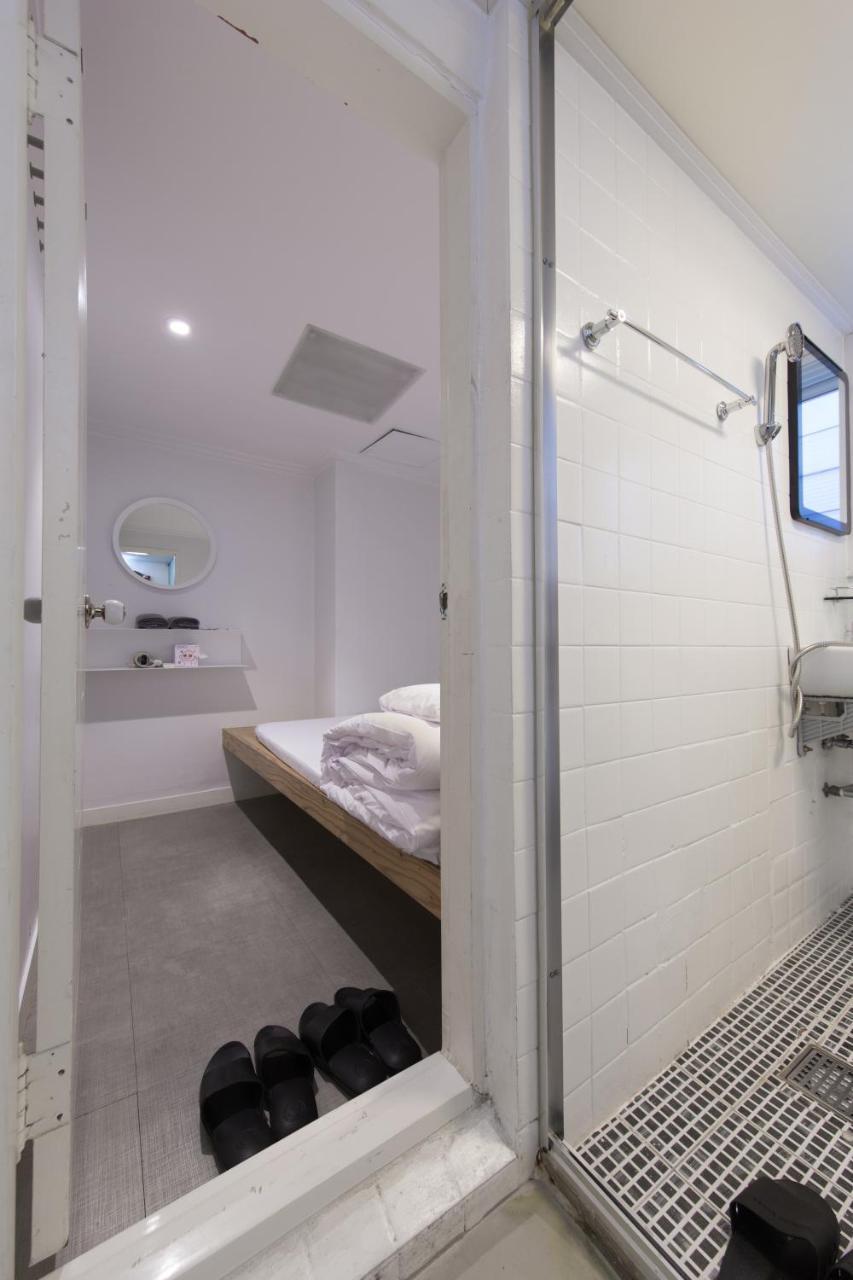 Bingo Hostel Insadong Сеул Экстерьер фото